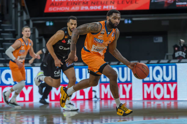 在世界女子 在世界女子