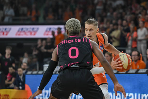 在对阵西甲 在对阵西甲